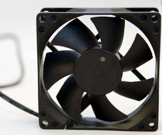電腦風扇不轉