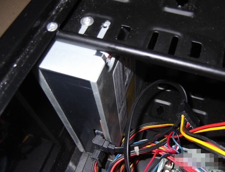 電腦機箱怎么拆