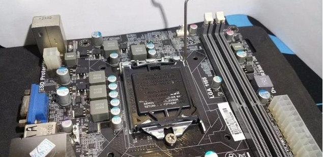 電腦如何組裝